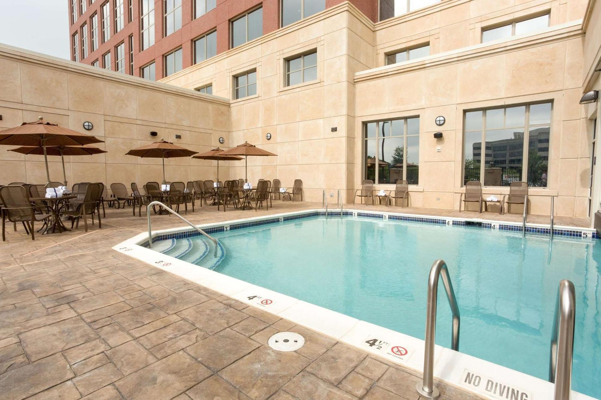 Drury Plaza Hotel Indianapolis Carmel Extérieur photo